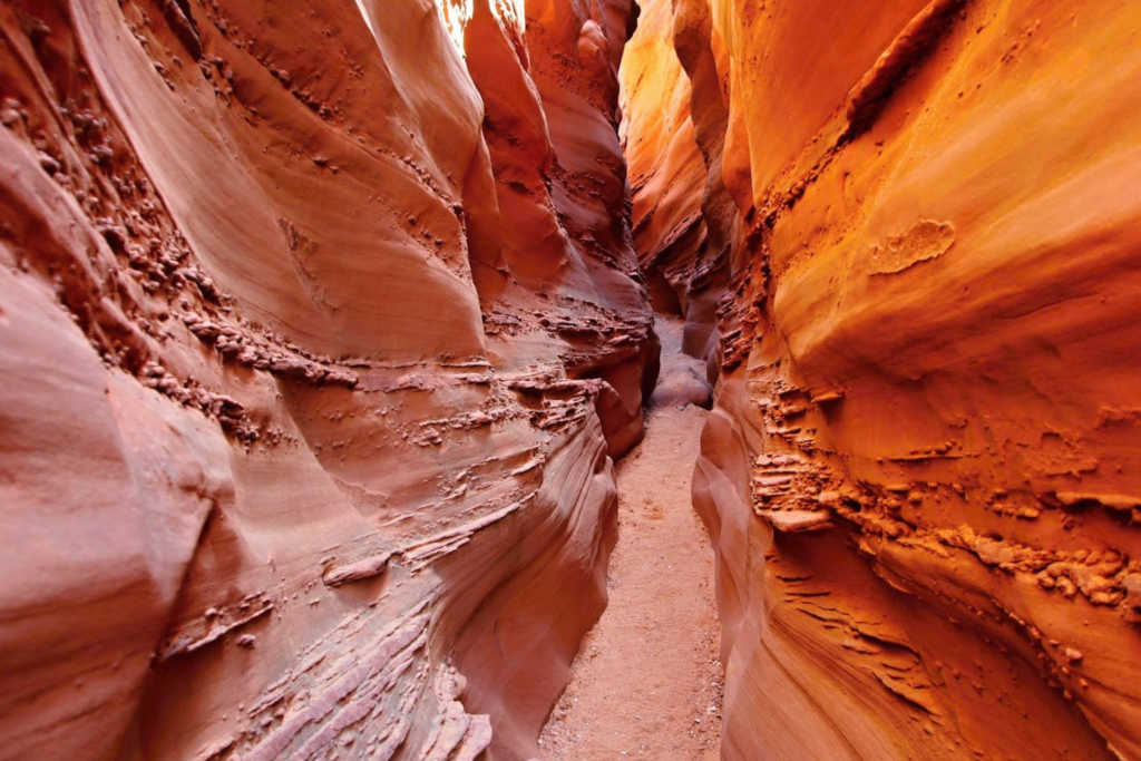 Rock tunnel